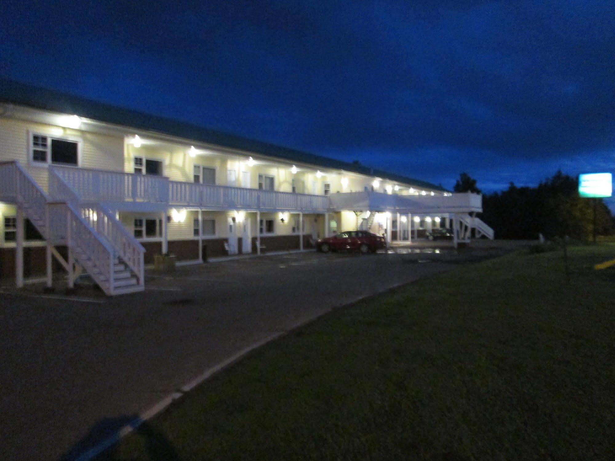 Scenic Motel Moncton Exterior foto